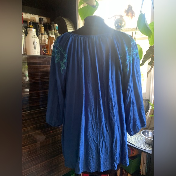 D/C Jeans Embroidered Peasant Blouse 4X - Picture 3 of 5